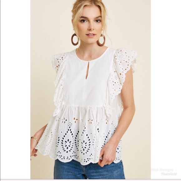 ❤️LAST 1! Ruffle Eyelet Detailed Pullover Top - Picture 3 of 7